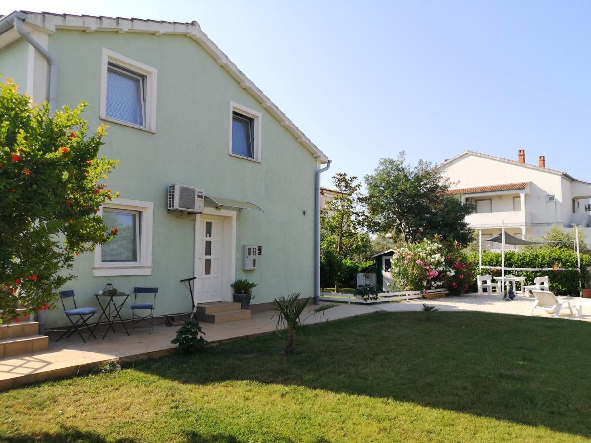 Chillout Apartments With Pool Patricia Fažana Zewnętrze zdjęcie